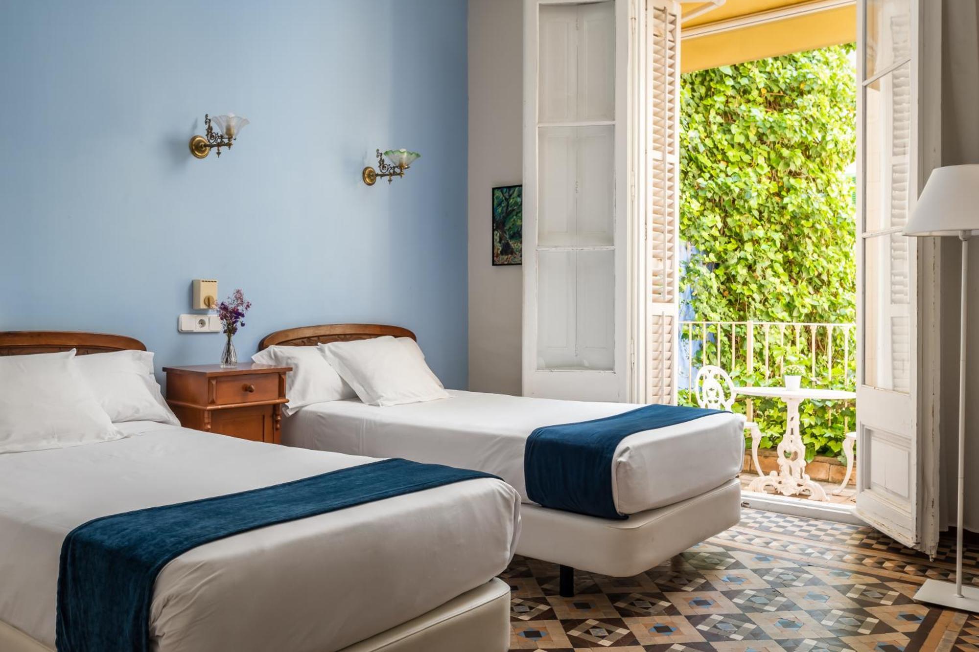 Hotel Medium Renaixenca Сиджес Экстерьер фото